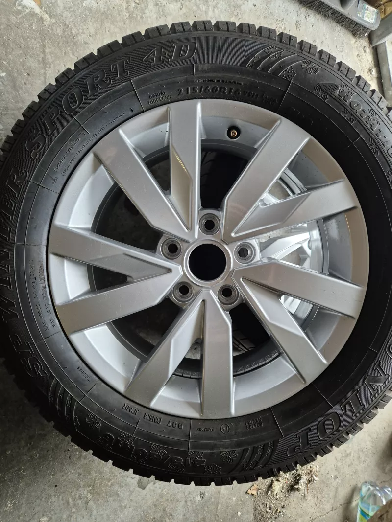 Jeden kusový/rezervní alu disk Passat b8 Aragon R16 ET41 6,5J x 16 Volkswagen OEM