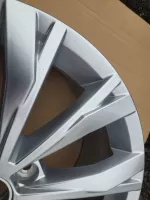 Kusový disk Volkswagen Tiguan Montana R17 7j ET40 5na601025 Audi Kusový disk Volkswagen Tiguan Montana R17 7j ET40 5na601025 Audi