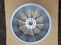 Kusový disk Volkswagen Tiguan Montana R17 7j ET40 5na601025 Audi Kusový disk Volkswagen Tiguan Montana R17 7j ET40 5na601025 Audi