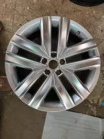 Kusový disk VolkswagenTouareg 3 R19 8,5j ET28 760601025J | ET28 1kus