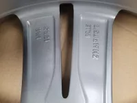 Kusový disk VolkswagenTouareg 3 Sebring R19 8,5j ET28 760601025P Audi Kusový disk VolkswagenTouareg 3 Sebring R19 8,5j ET28 760601025P Audi