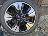 Nová letní sada kol originál Volkswagen T7 Multivan Halmstad Bi-color ET58 8J x 19 7T0601025C Volkswagen OEM