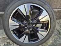 Nová letní sada kol originál Volkswagen T7 Multivan Halmstad Bi-color ET58 8J x 19 7T0601025C Volkswagen OEM