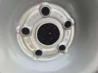 Nová letní sada plechových kol Volkswagen ID Buzz stříbrné R18 ET56 et45 x 18 1n3601027a Volkswagen OEM