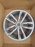 nová Sada disků Dartford Grey VW Passat ET44 8J x 18 3G0601025K Volkswagen OEM