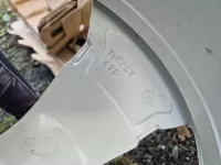 Nová Zimní / Celoroční kola originál Volkswagen ID Buzz Bílé R20 přední 8J ET45 1T3601025AB zadní ET56 9,5J 1T3601025AD Volkswagen OEM