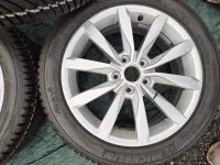 Nová zimní kola originál Volkswagen Golf 5 6 7 Dijon ET48 6J X 17 včetně zimních pneu Volkswagen OEM Nová zimní kola originál Volkswagen Golf 5 6 7 Dijon ET48 6J X 17 včetně zimních pneu Volkswagen OEM