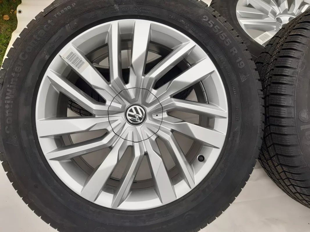 Nová Zimní sada alu kol originál Volkswagen Touareg III Osorno ET28 8J x 19 Volkswagen OEM