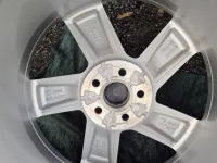 Nová zimní sada alu kol originál VW Volkswagen Tcross ChesterfieldR17 ET39 6,5J 2GM601025D Volkswagen OEM