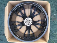 Sada alu disků Audi Q8 RSQ8 ET21 10J x 22 5x112 4m8601025q Audi OEM Sada alu disků Audi Q8 RSQ8 ET21 10J x 22 5x112 4m8601025q Audi OEM