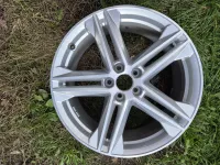 Sada disků Audi Q5 SQ5 ET39 8J x 19 5x112 Audi OEM