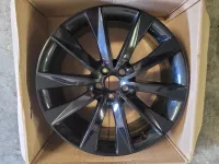 Sada disků originál AUDI A6 S6 4K9071490 8,5Jx20 ET37 černé Sada disků originál AUDI A6 S6 4K9071490 8,5Jx20 ET37 černé