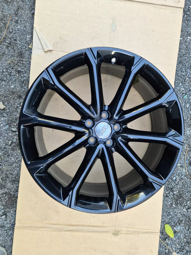 Sada disků originál Audi rs q3 ET38 8,5J x 21 5x112 Audi OEM