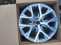 Sada disků Volkswagen Canyon Silver Polo ET51 7J x 17 6C0601025E Volkswagen OEM