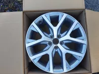 Sada disků Volkswagen Canyon Silver Polo ET51 7J x 17 6C0601025E Volkswagen OEM