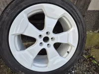Sada disků Volkswagen ID.BUZZ - Stockton bílé - přední 8x20 ET45 kód 1T3601025AB 9,5x20 ET56 kód 1T3601025AD Volkswagen OEM