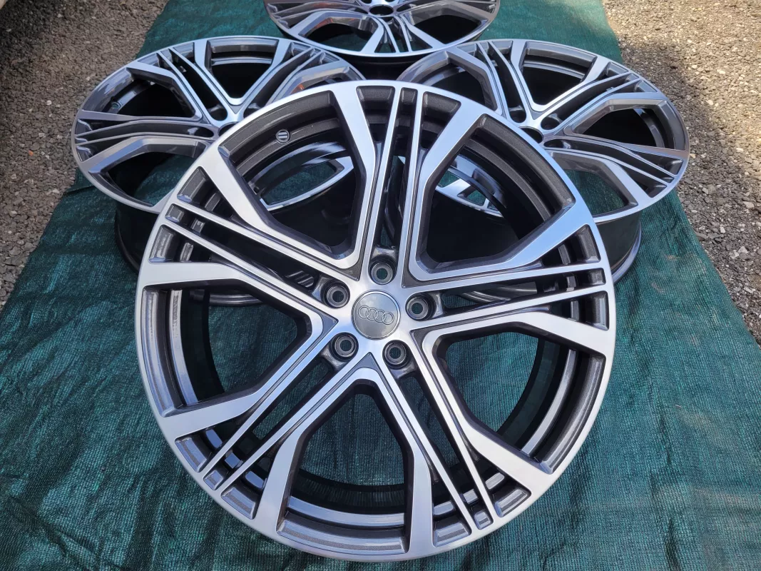 Sada novách alu disků originál Audi A7 S7 A6 S6 ET30 8,5J x 21 5x112 4K0601025AA Audi OEM