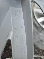 Sada poklic pro plechové disky velikosti R16, 5G0601147B, Original Volkswagen Golf, Touran, Sharran, Tiguan Caddy, Passat, R16 Volkswagen OEM
