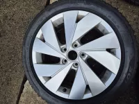 Zimní kola originál Volkswagen Golf 8 Belmont ET46 6,5J X 17 včetně zimních pneu Pirelli Volkswagen OEM