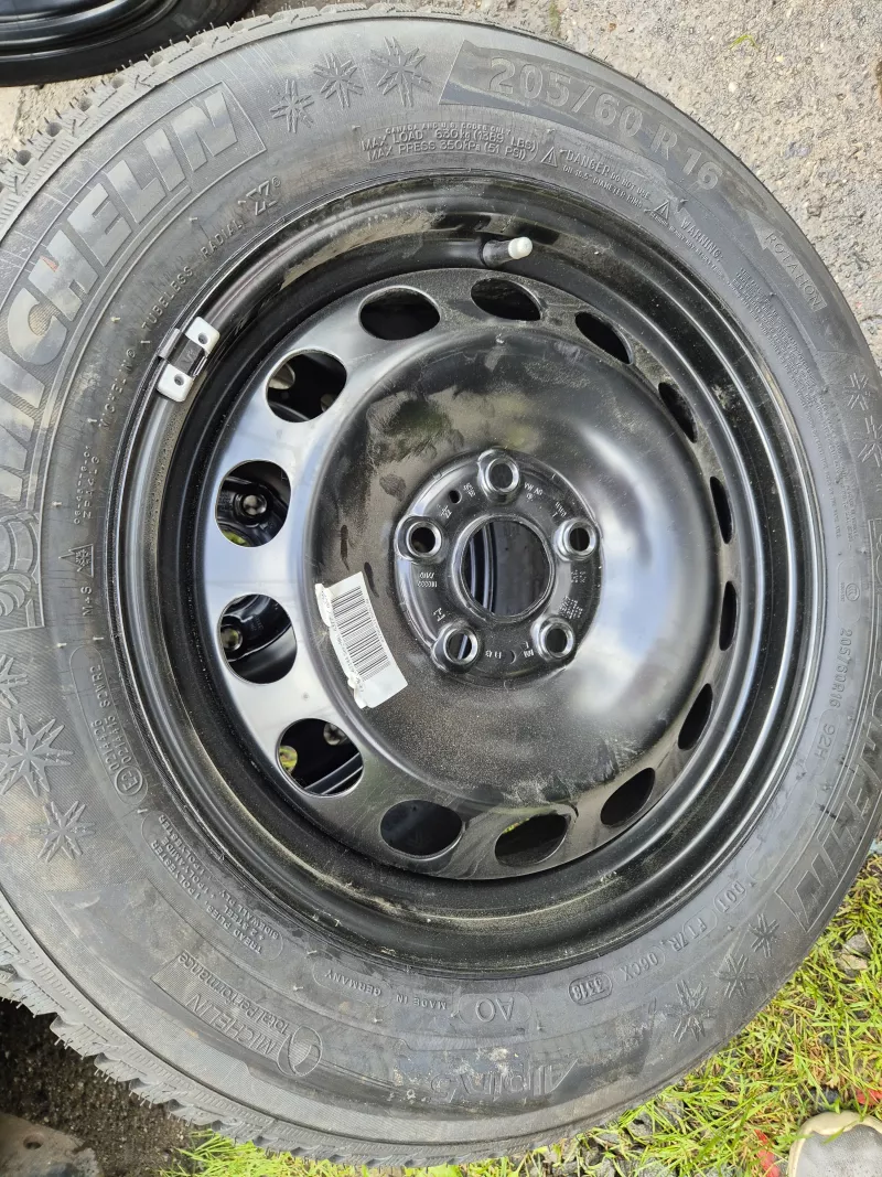 Zimní ocelová sada original VW Troc ET43 6J x 16 5q0601027am Volkswagen OEM