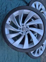 Zimní sada alu kol originál Volkswagen Arteon rosario ET40 8J x 19 včetně zimních pneu 245/35/2 | ET40 Zimní sada alu kol originál Volkswagen Arteon rosario ET40 8J x 19 včetně zimních pneu 245/35/2 | ET40