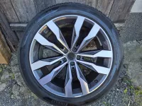 Zimní sada alu kol originál Volkswagen Touareg III Suzuka Black ET31 9,5J x 20 760601025L Pirelli Volkswagen OEM