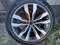 Zimní sada alu kol originál Volkswagen Touareg III Suzuka Black ET31 9,5J x 20 760601025L Pirelli Volkswagen OEM