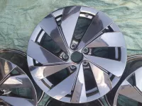 Sada disků Belmont černé Golf ET46 6,5J x 17 5h0601025B Volkswagen OEM