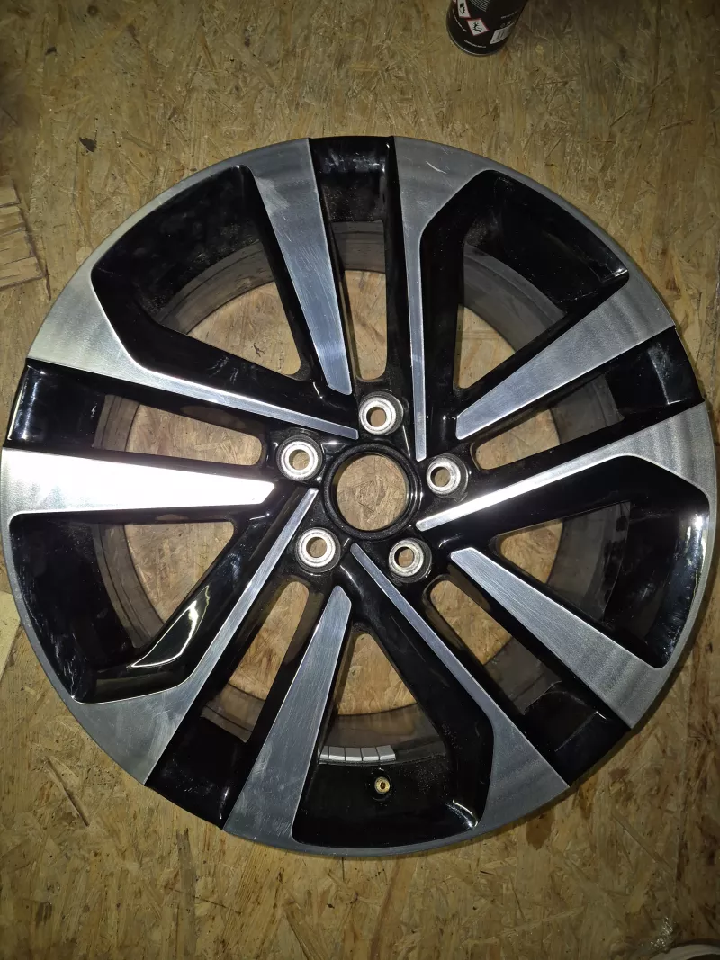 Kusový disk Volkswagen Passat B8 Tiguan R17 7j ET40 Dublin