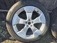 Nová letní kola originál Volkswagen ID Buzz R20 přední 8J ET45 1T3601025AB zadní ET58 10J 1T3601025AC Volkswagen OEM