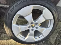 Nová letní kola originál Volkswagen ID Buzz R20 přední 8J ET45 1T3601025AB zadní ET58 10J 1T3601025AC Volkswagen OEM