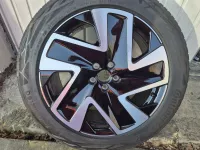 Nová letní kola originál Volkswagen ID Buzz R20 Solna přední 8J ET45 1T3601025e zadní ET58 10J 1T3601025d Volkswagen OEM