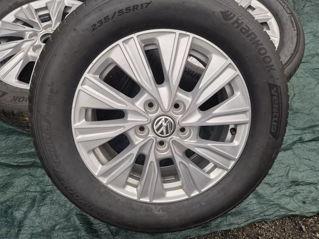 Nová letní kovaná kola VW Multivan Caravelle T7 Dundrod silver ET60 6,5J x 17 Volkswagen OEM