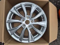 Nová Sada disků Volkswagen T7 Multivan Toshima silver ET60 7,5J x 18 7T0601025E Volkswagen OEM
