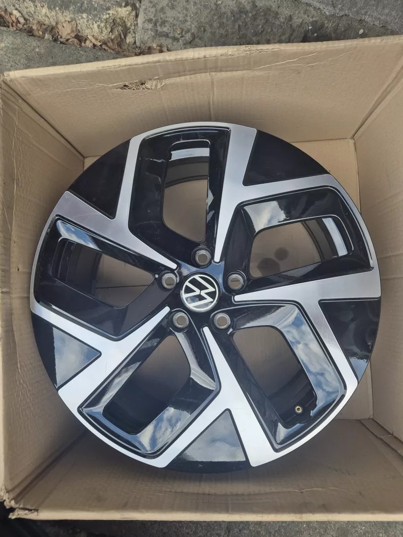 Originální alu kola Volkswagen ID3 Wellington R19 7,5Jx19 ET50 10a601025k Volkswagen OEM
