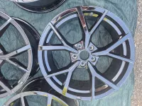 Originální kované disky Volkswagen Golf R / GTI Estoril R19 8Jx19 ET50 Black LK Volkswagen OEM