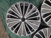 Sada disků Napoli Passat B9 ET41 7,5J x 17 3J0601025C Volkswagen OEM
