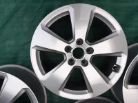 Sada disků originál Audi A3 S3 ET43/48 6,5/6J x 17 8v0601025AD Audi OEM