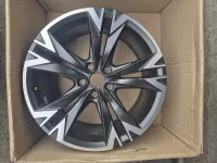 Sada disků originál Cupra Formentor ET40 8J x 18 5FF601025J Seat OEM Sada disků originál Cupra Formentor ET40 8J x 18 5FF601025J Seat OEM