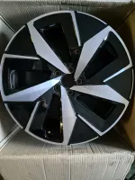 Sada disků Volkswagen ID.4 ID4 ID5 Ystad ET45 / ET42 8J / 9J x 20 Volkswagen OEM