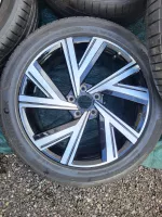 Sada letních disků Volkswagen VW Bergamo Arteon Arteon shooting brake ET40 8J x 17 Continental 245/45/18 Volkswagen OEM