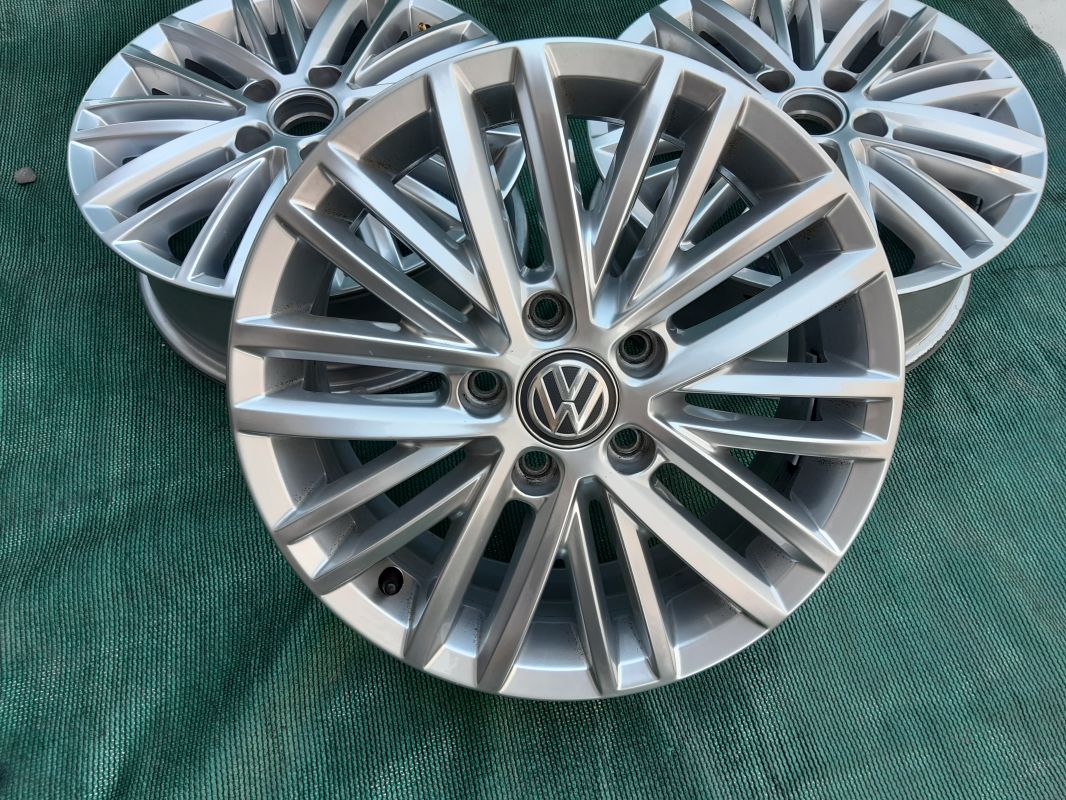 Sada disků originál VW Volkswagen Forlalleza Caddy ET50 6J x 16 2K5601025J Volkswagen OEM