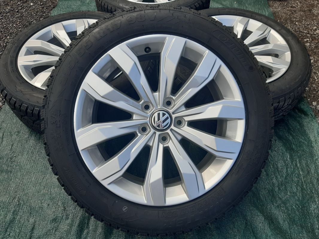 Zimní sada alu disků originál Volkswagen Kulmbach T-roc ET45 7J x 17 2GA601025A Orium 215/55/17 Volkswagen OEM