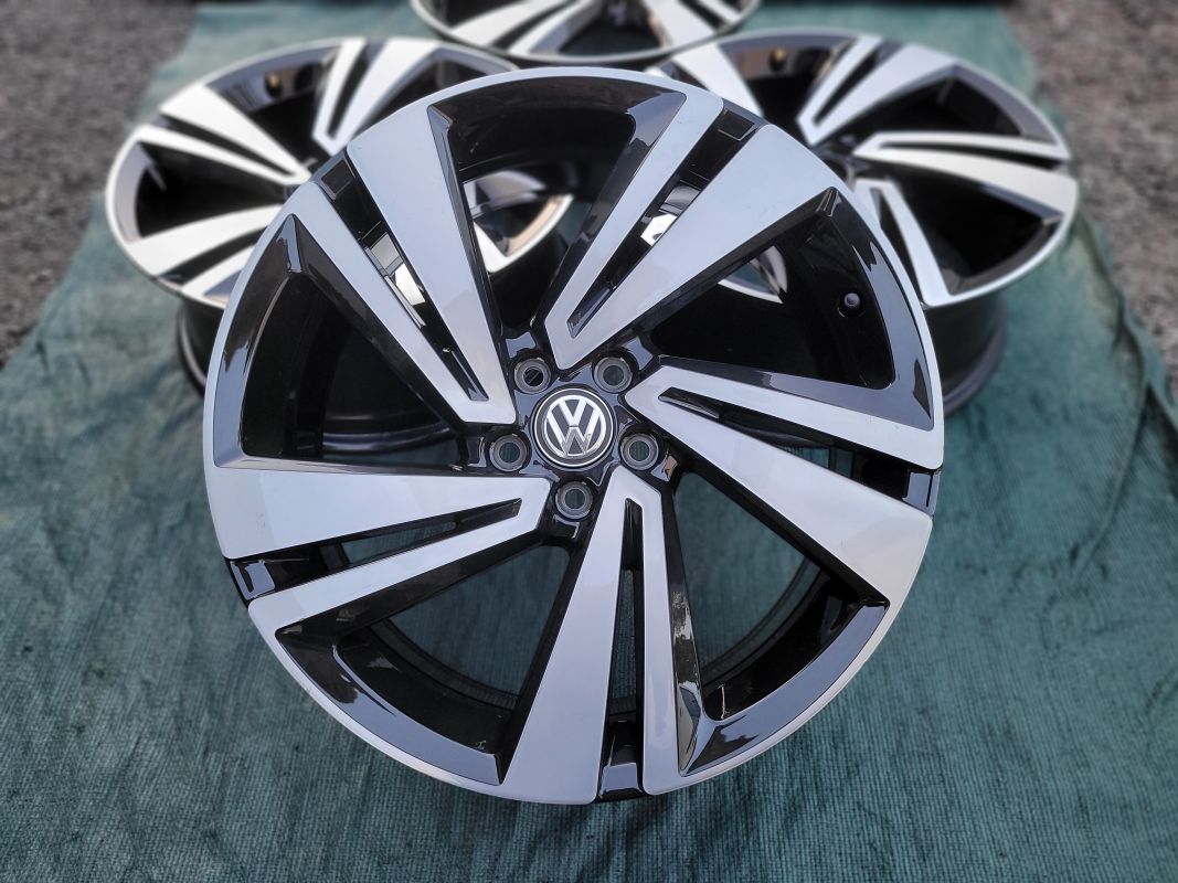 Sada disků Nevada Volkswagen tcross ET39 7J x 18 2GM601025Q Volkswagen OEM