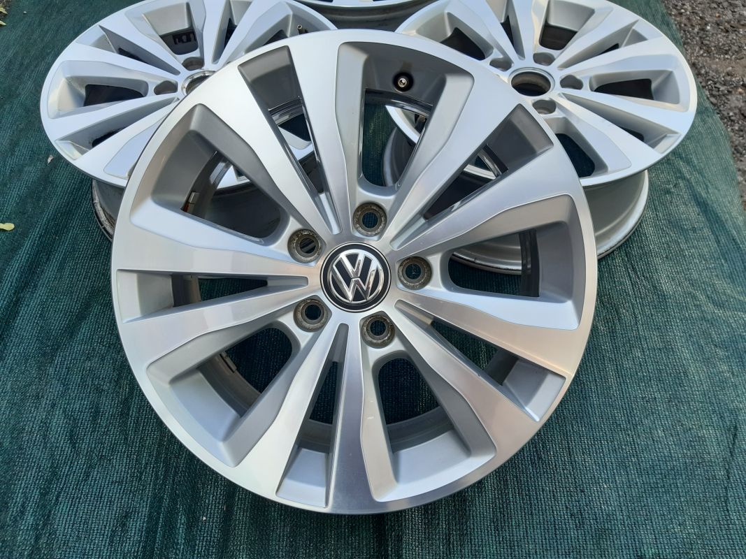 Sada disků originál VW Golf Toronto ET46 6,5J x 16 5G0601025L Volkswagen OEM