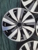 Sada disků originál VW Hamburg Touran ET48 6,5J x 16 5TA601025S Volkswagen OEM