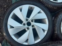 Letní sada alu kol originál VW Belmont VW Golf / Golf 8 ET51 7,5J x 17 5H0601025C Goodyear Volkswagen OEM