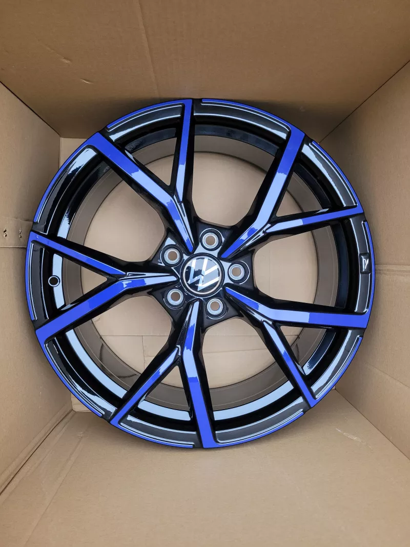 Originální alu kola Volkswagen Golf R / GTI Estoril Blue R19 8Jx19 ET50, alu kola Golf 8 R 5H0601025AM Volkswagen OEM