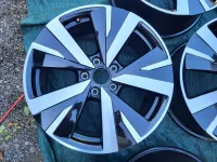 Sada alu disků originál Volkswagen Catania Bicolor VIII Golf 8 ET51 7,5J x 18 5H0601025AQ Volkswagen OEM