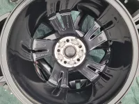 Sada disků Volkswagen VW Golf 8 Valencia Black ET51 7,5J x 17 5H0601025AF Volkswagen OEM Sada disků Volkswagen VW Golf 8 Valencia Black ET51 7,5J x 17 5H0601025AF Volkswagen OEM